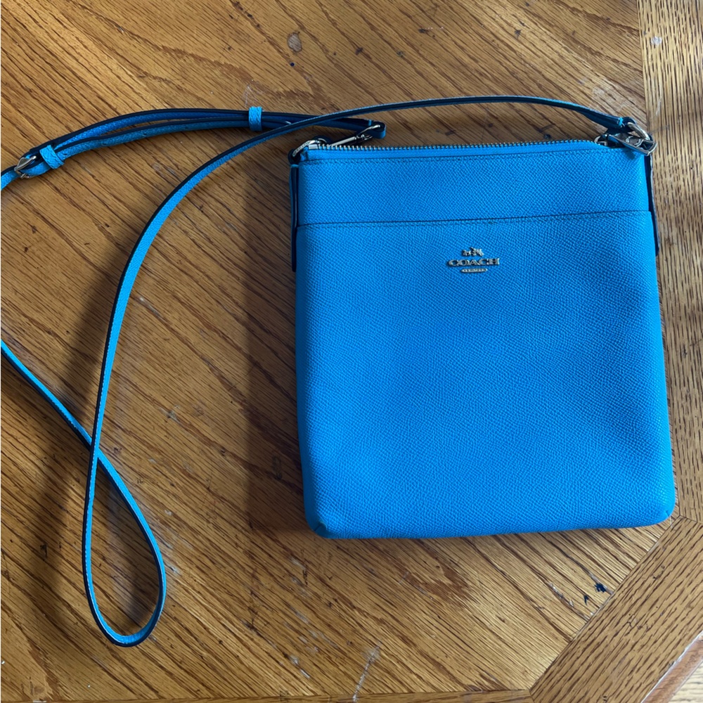 Coach Kit Messenger Crossbody Bag